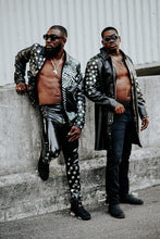 Load image into Gallery viewer, Reflections utility Jacket 21&#39;
